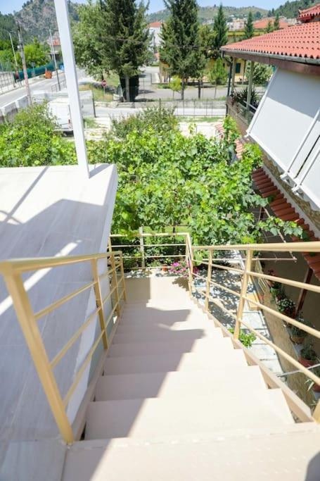 Cereni Guesthouse Berat Exterior photo
