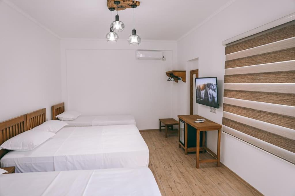 Cereni Guesthouse Berat Exterior photo